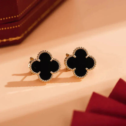 [Panda Jewelry]CLOVER MEDIUM 1 MOTIFS  ONYX STUD EARRINGS