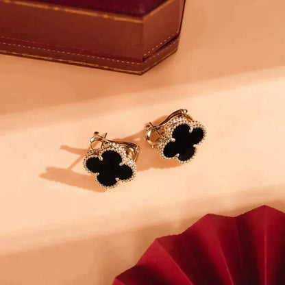 [Panda Jewelry]CLOVER MEDIUM 1 MOTIFS  ONYX STUD EARRINGS