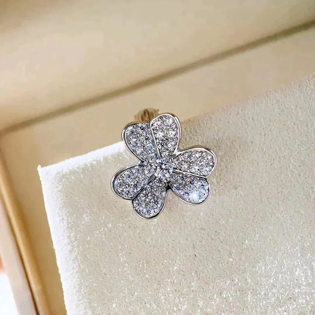 [Panda Jewelry]CLOVER COMOS DIAMOND EARRINGS SILVER