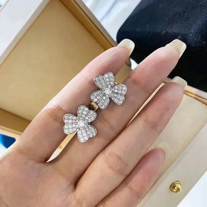 [Panda Jewelry]CLOVER COMOS DIAMOND EARRINGS SILVER