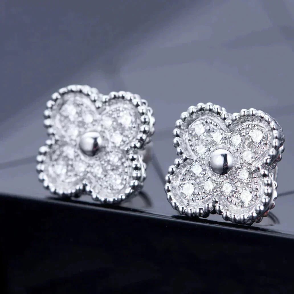 [Panda Jewelry]CLOVER 1 MOTIFS DIAMOND STUD EARRINGS SILVER
