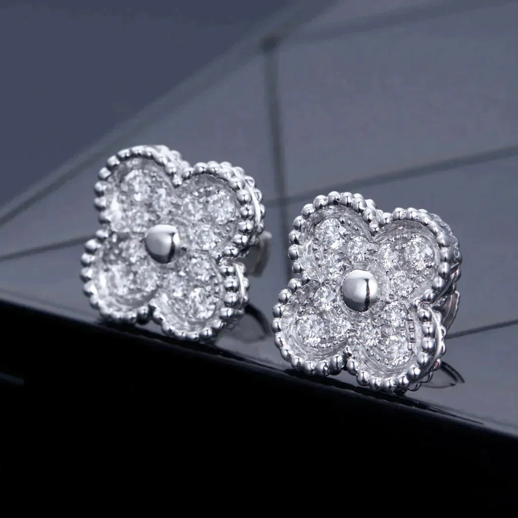 [Panda Jewelry]CLOVER 1 MOTIFS DIAMOND STUD EARRINGS SILVER
