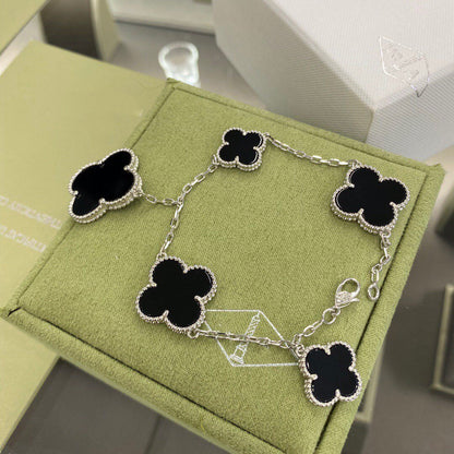 [Panda Jewelry]CLOVER 5 MOTIFS SIVLER ONYX BRACELET