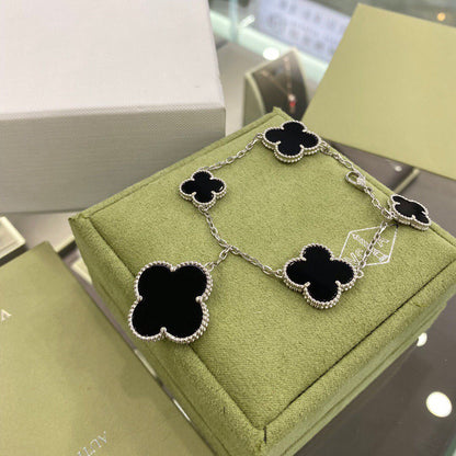 [Panda Jewelry]CLOVER 5 MOTIFS SIVLER ONYX BRACELET