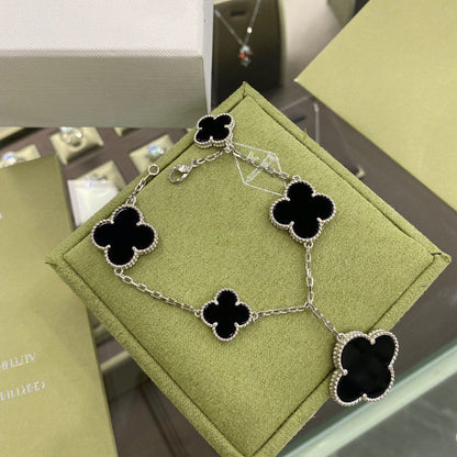 [Panda Jewelry]CLOVER 5 MOTIFS SIVLER ONYX BRACELET