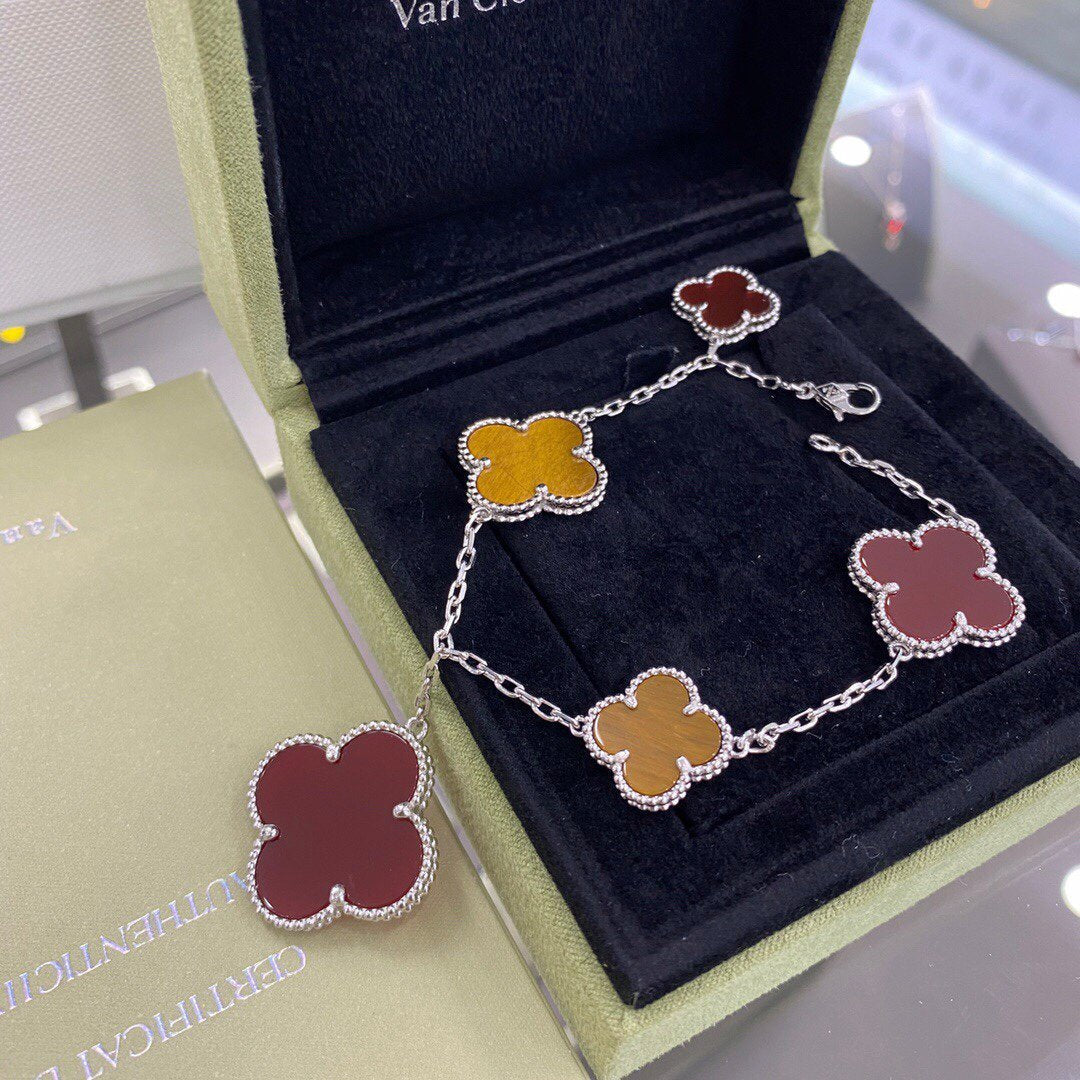 [Panda Jewelry]CLOVER 5 MOTIFS SIVLER CARNELIAN TIGER EYE BRACELET