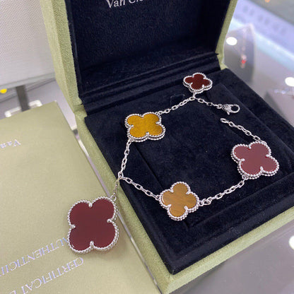[Panda Jewelry]CLOVER 5 MOTIFS SIVLER CARNELIAN TIGER EYE BRACELET