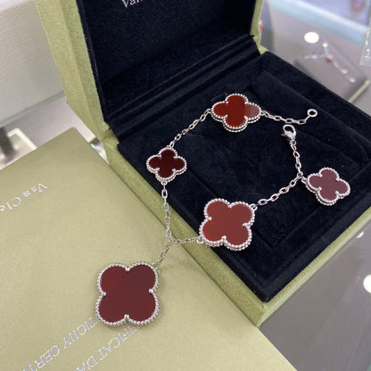 [Panda Jewelry]CLOVER 5 MOTIFS SIVLER CARNELIAN BRACELET