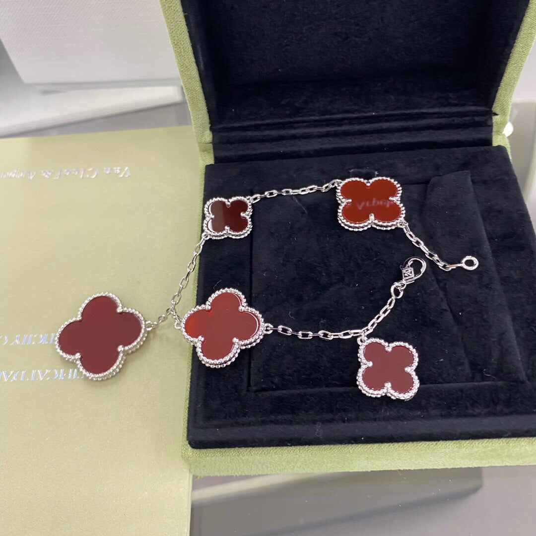 [Panda Jewelry]CLOVER 5 MOTIFS SIVLER CARNELIAN BRACELET