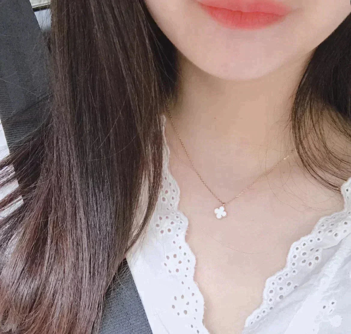 [Panda Jewelry]CLOVER MINI 9.5MM WHITE MOTHER-OF-PEARL NECKLACE