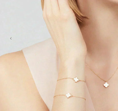[Panda Jewelry]CLOVER MINI 9.5MM WHITE MOTHER-OF-PEARL NECKLACE