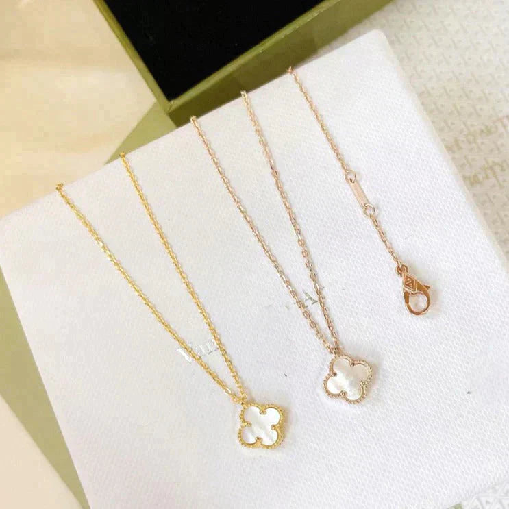 [Panda Jewelry]CLOVER MINI 9.5MM WHITE MOTHER-OF-PEARL NECKLACE