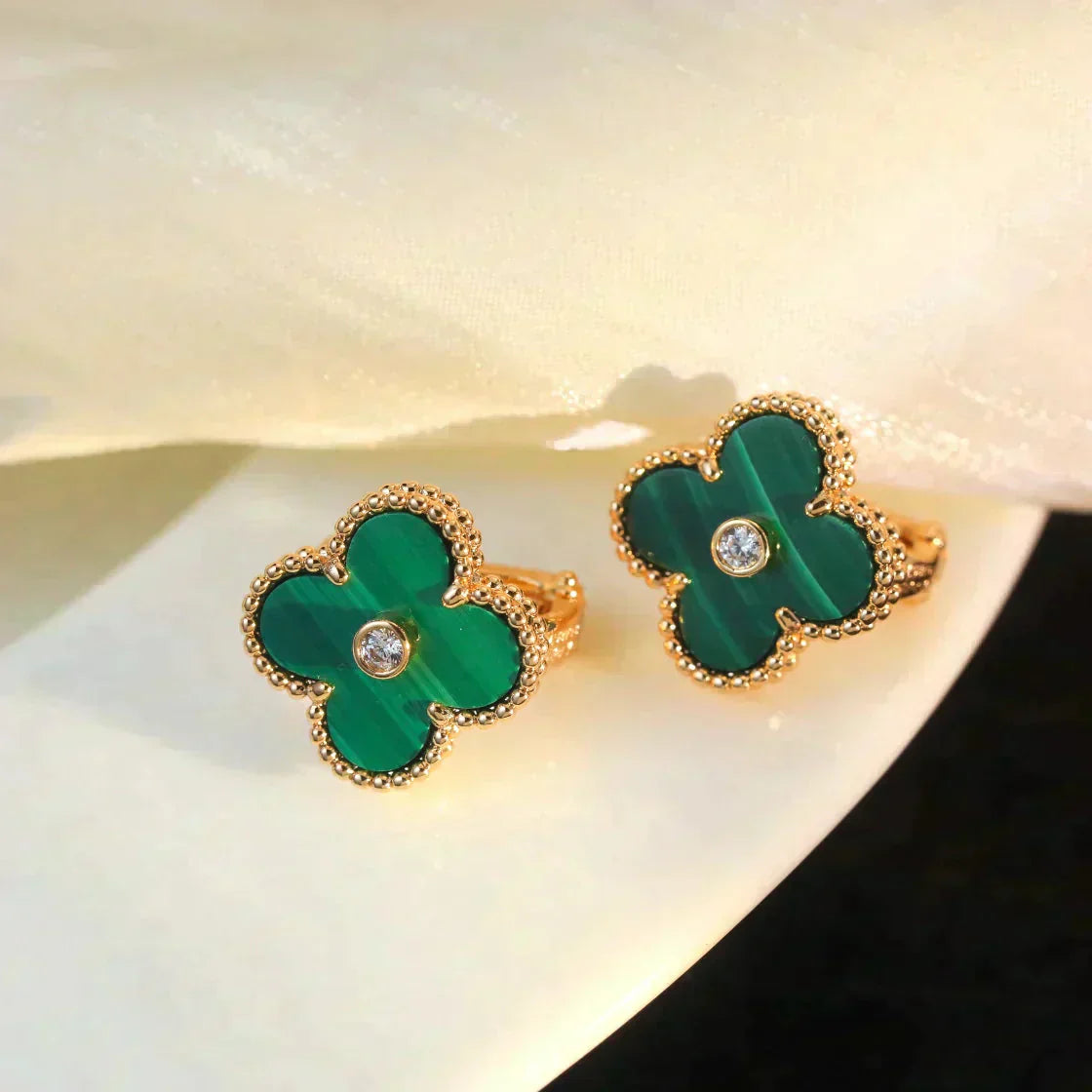 [Panda Jewelry]CLOVER MEDIUM 1 MOTIFS MALACHITE DIAMOND EARRINGS