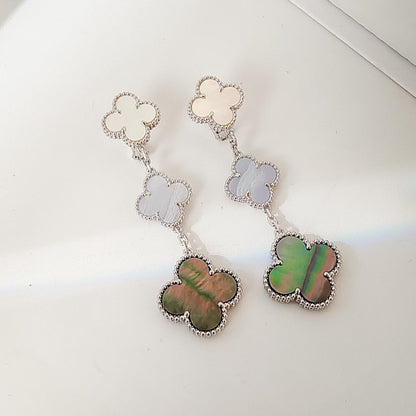[Panda Jewelry]CLOVER 3 MOTIFS CHALCEDONY DARK MOP SILVER EARRINGS
