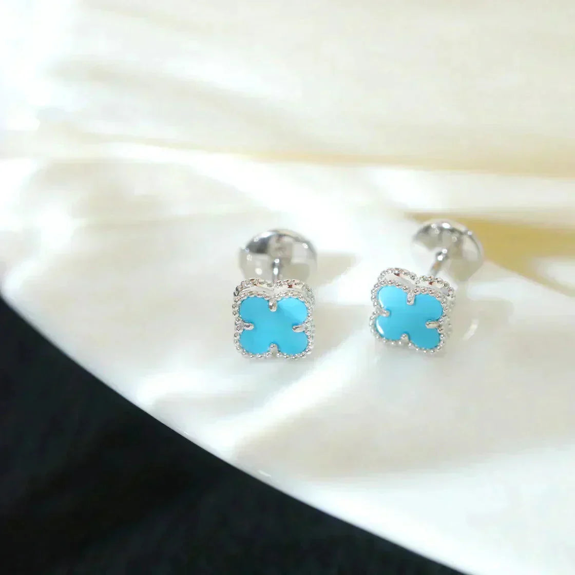 [Panda Jewelry]CLOVER MINI 9.5MM ONYX STUD EARRINGS SILVER