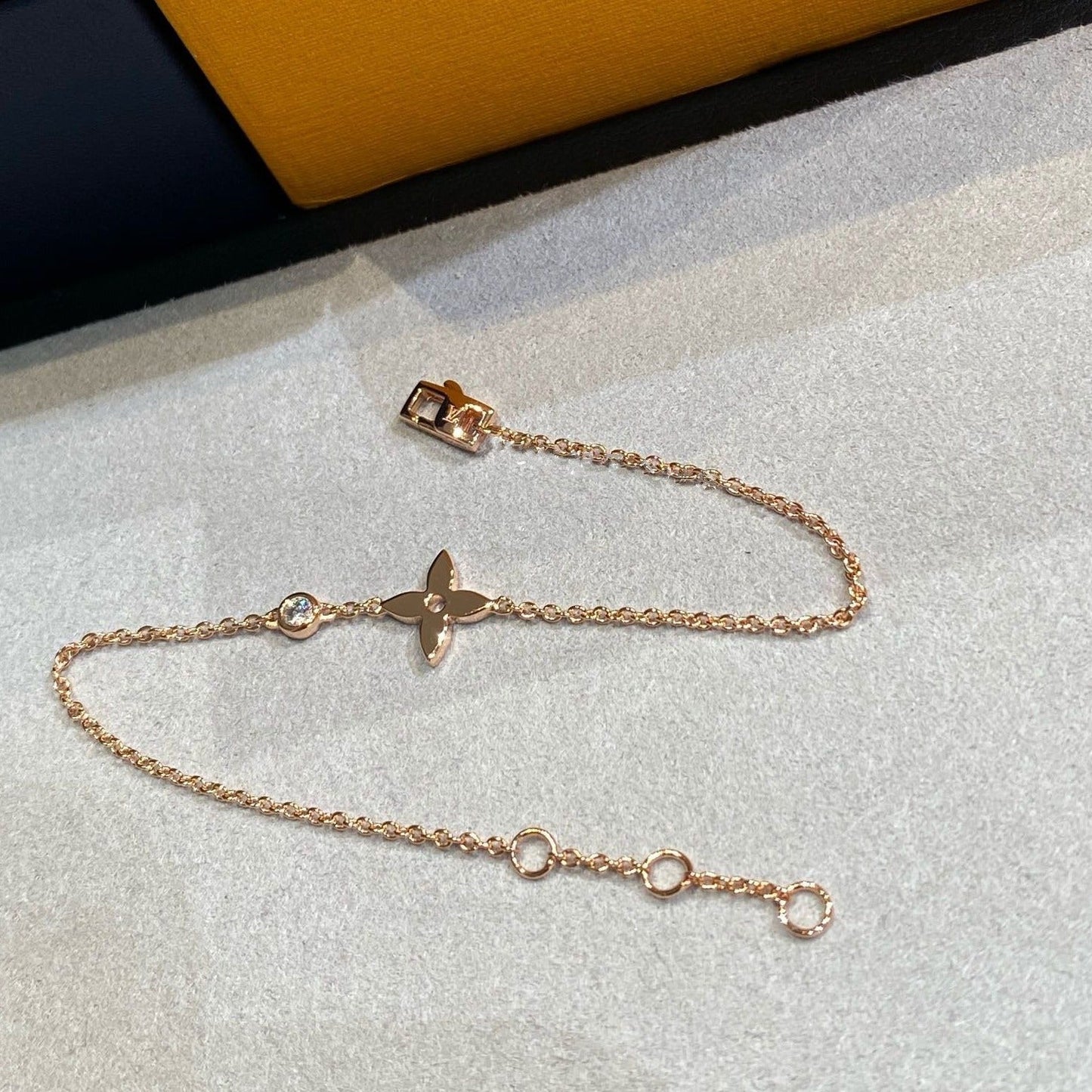 [Panda Jewelry]STAR DIAMOND PINK GOLD BRACELET