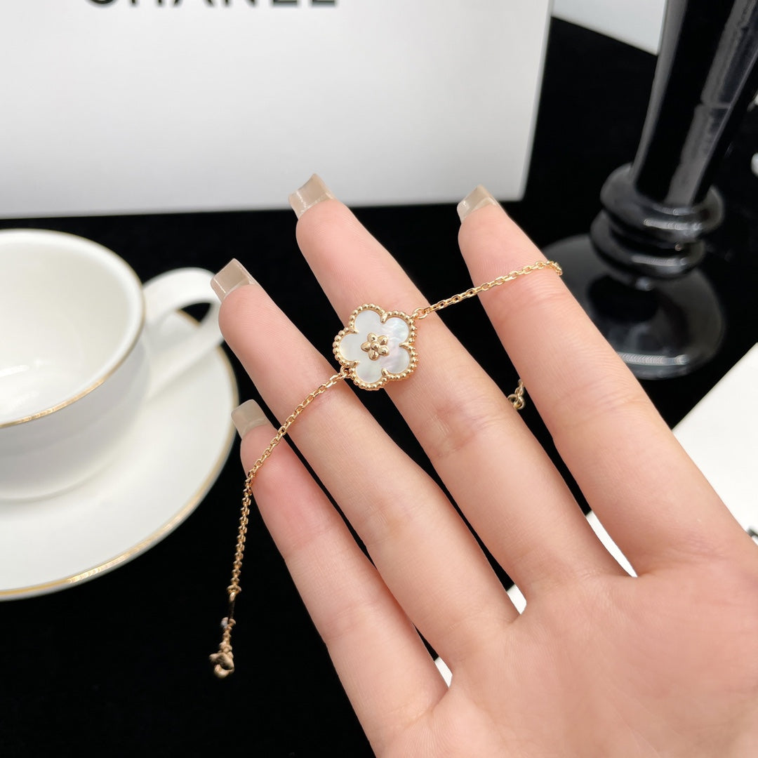 [Panda Jewelry]LUCKY SPRING ROSE GOLD MOP BRACELET