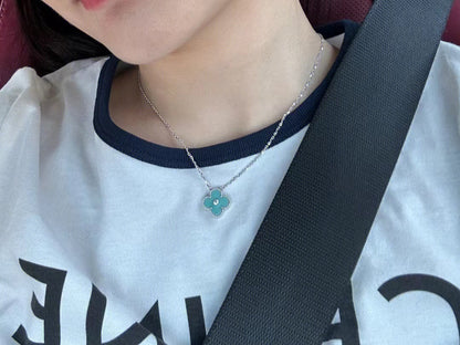 [Panda Jewelry]CLOVER 1 DIAMOND LIGHT BLUE SILVER NECKLACE