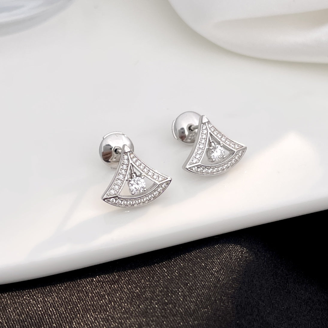 [Panda Jewelry]DREAM MINI DIAMOND STUD EARRINGS