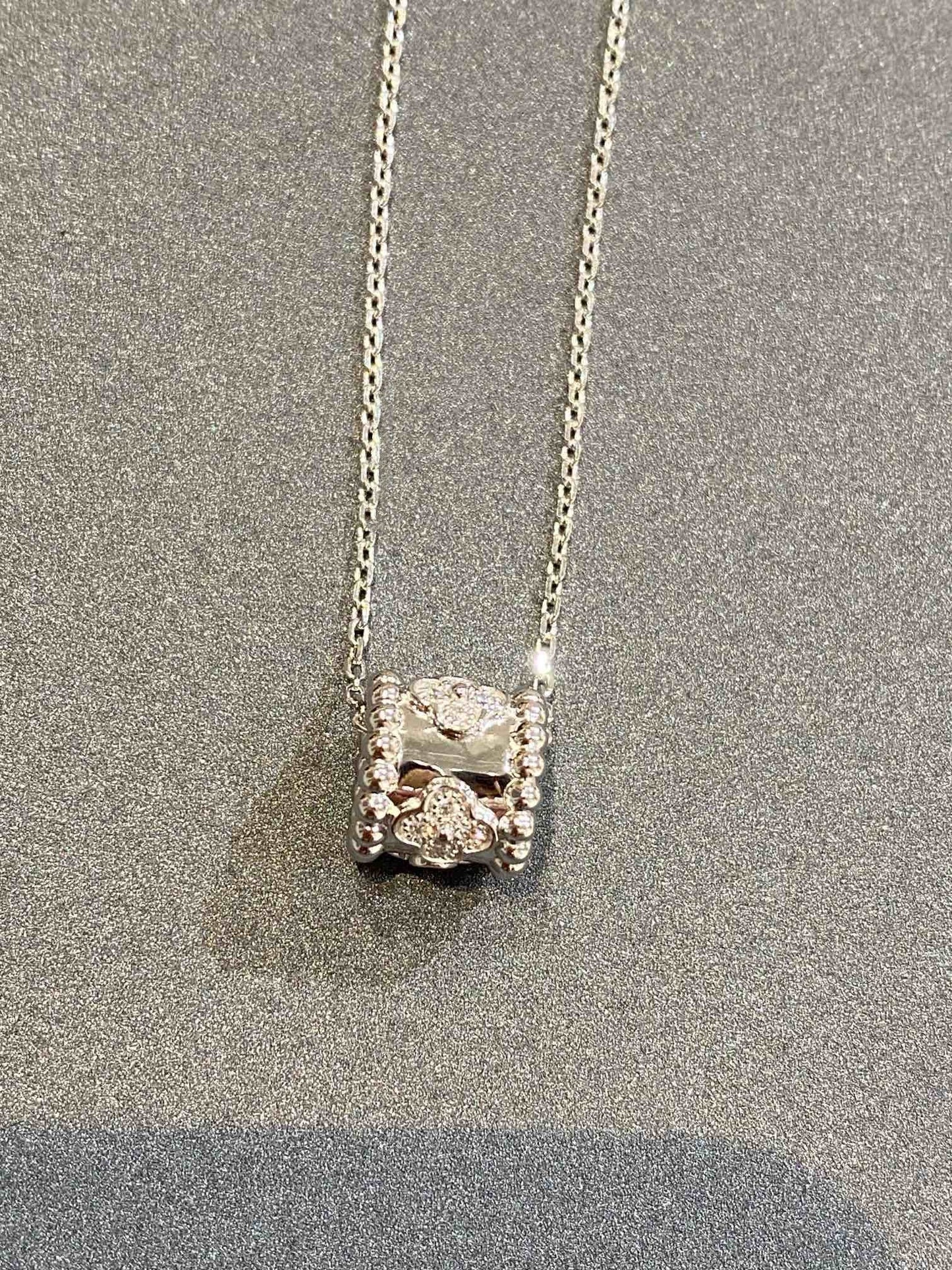 [Panda Jewelry]PERLEE PEDANT SIVLER DIAMOND NECKLACE