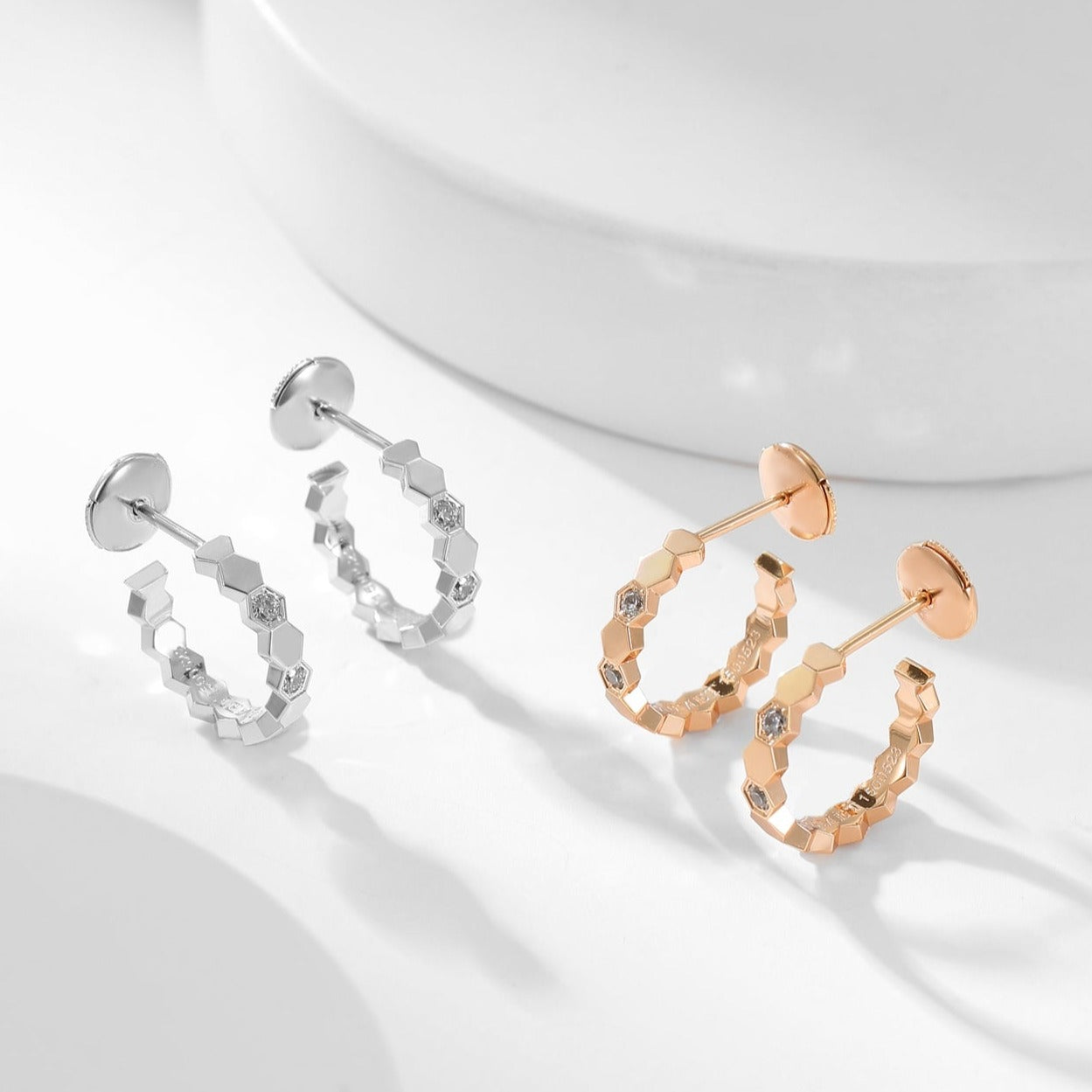 [Panda Jewelry]BEE LOVE DIAMOND HOOP EARRINGS