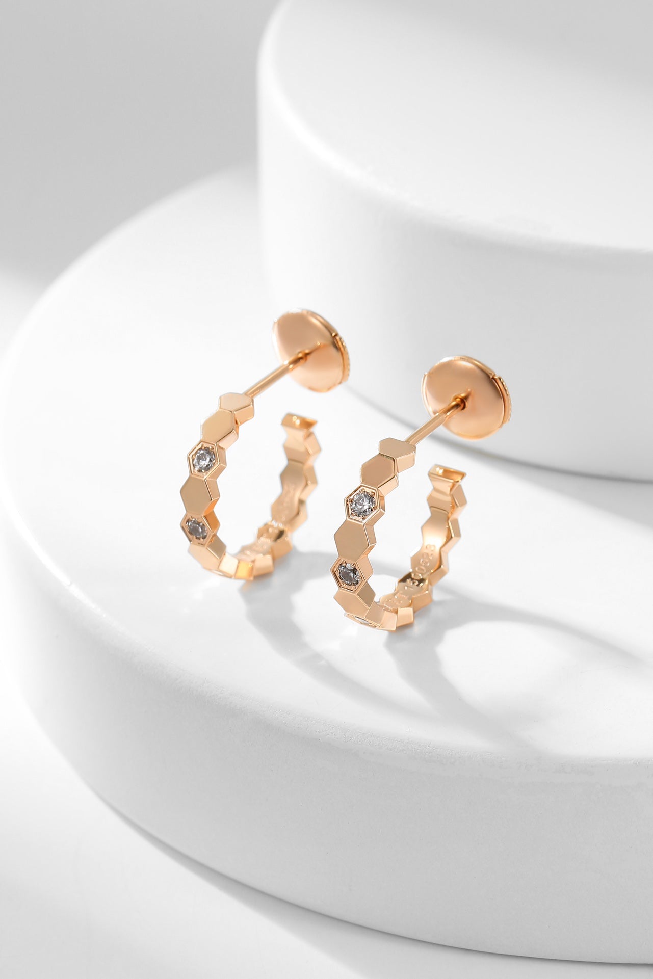 [Panda Jewelry]BEE LOVE DIAMOND HOOP EARRINGS