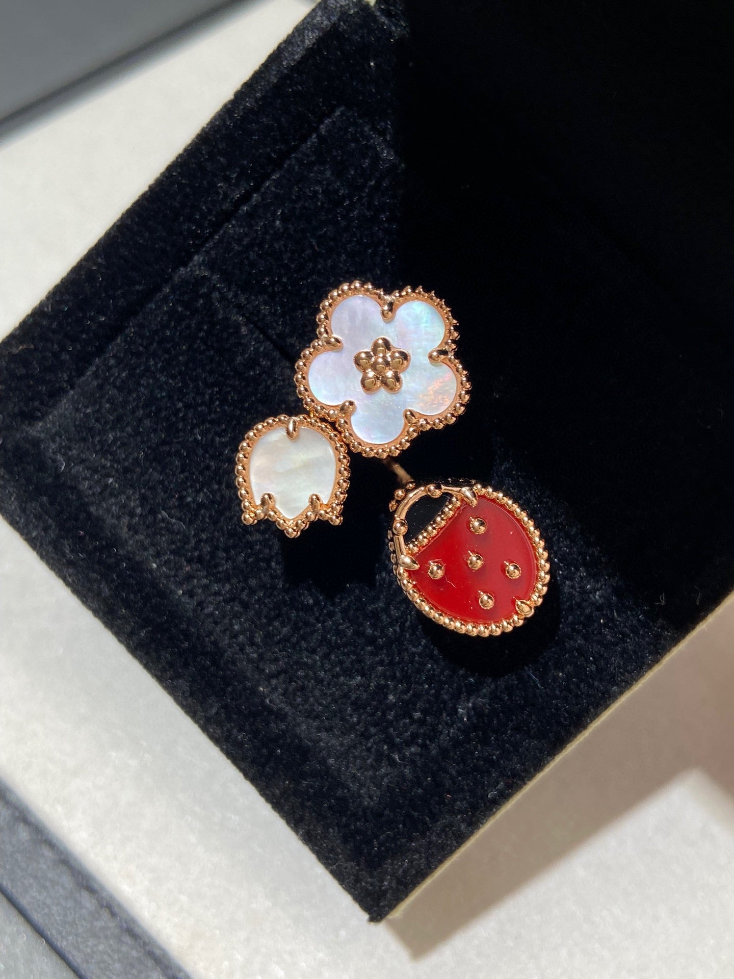[Panda Jewelry]LUCKY 3 MOTIF ROSE GOLD RING