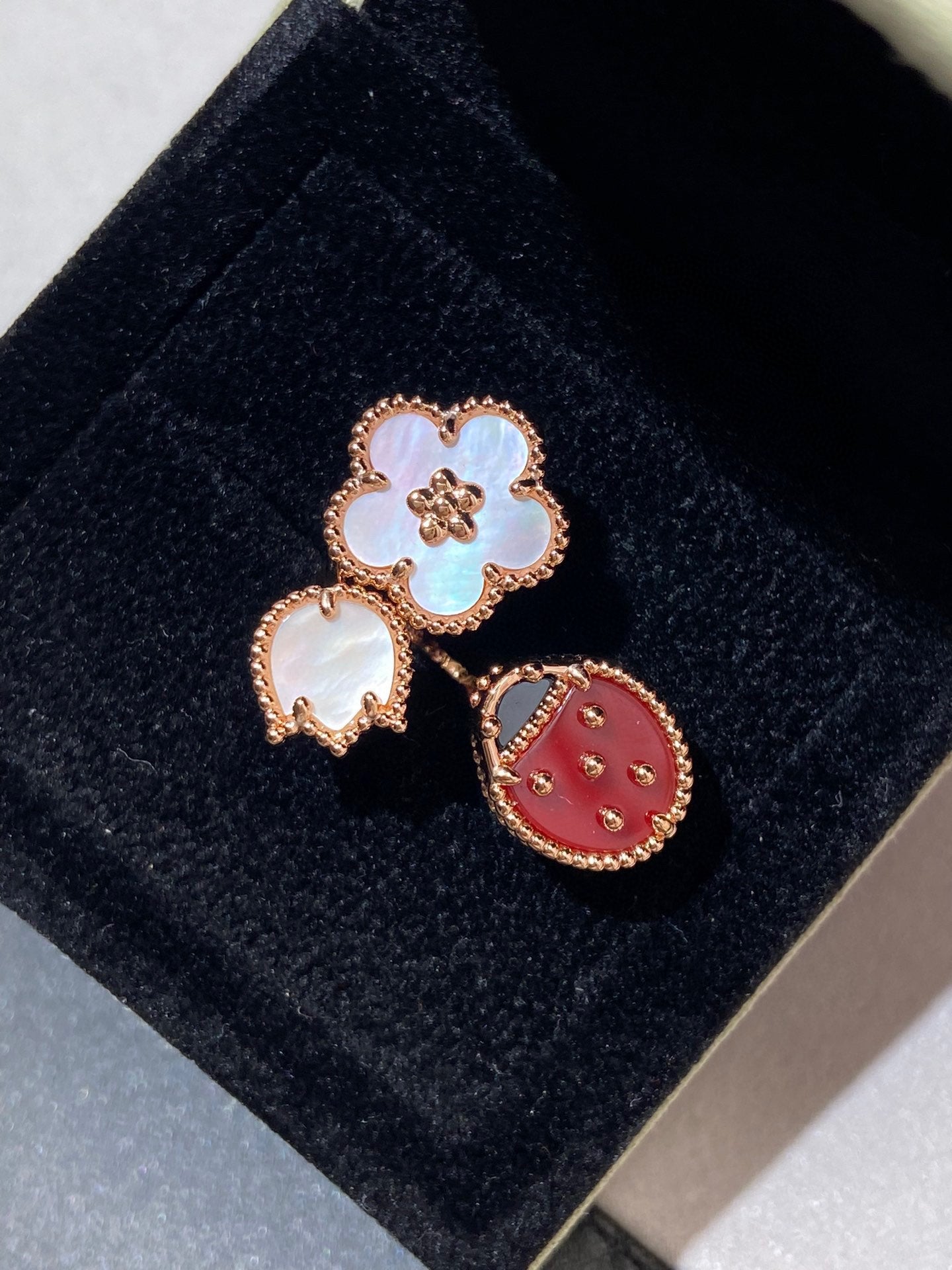 [Panda Jewelry]LUCKY 3 MOTIF ROSE GOLD RING