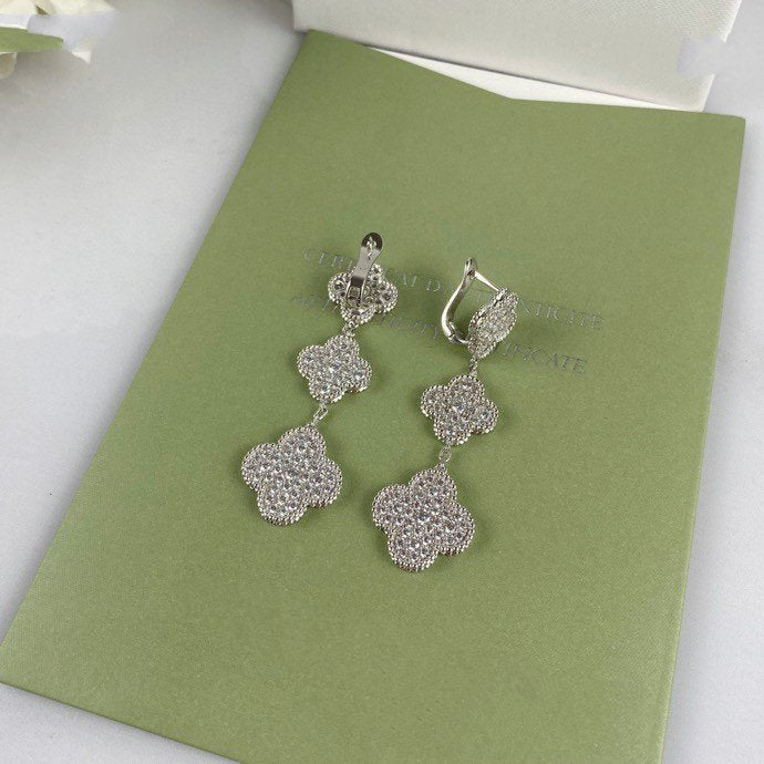 [Panda Jewelry]CLOVER 3 MOTIF DIAMOND SILVER DROP EARRINGS