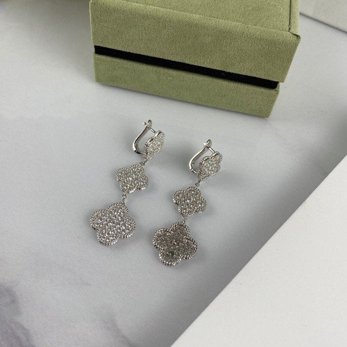 [Panda Jewelry]CLOVER 3 MOTIF DIAMOND SILVER DROP EARRINGS