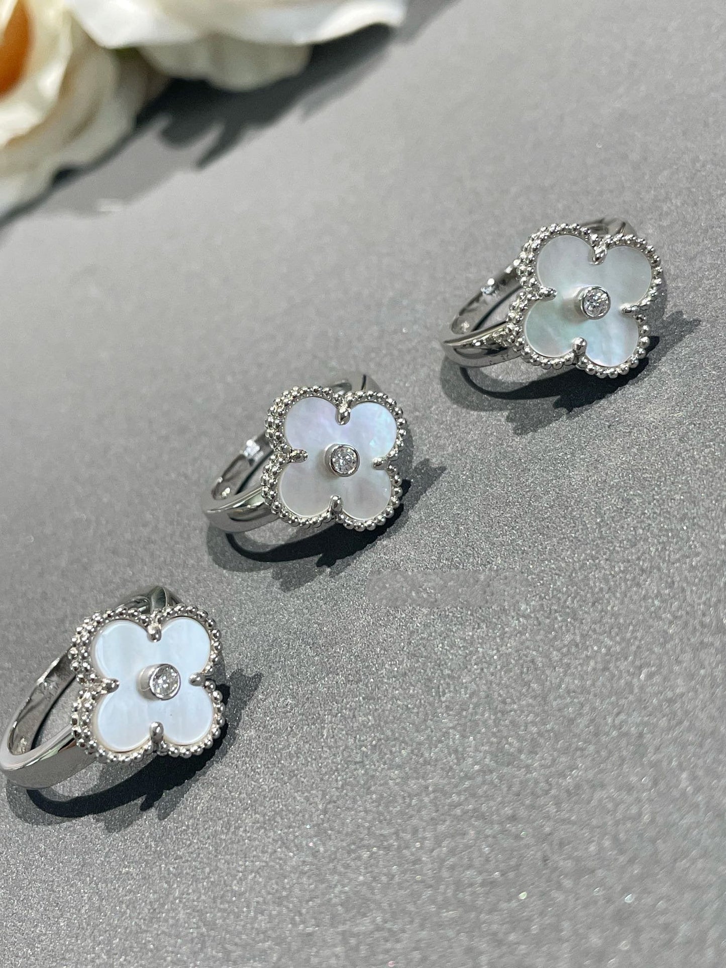 [Panda Jewelry]CLOVER SILVER MOP DIAMOND RING