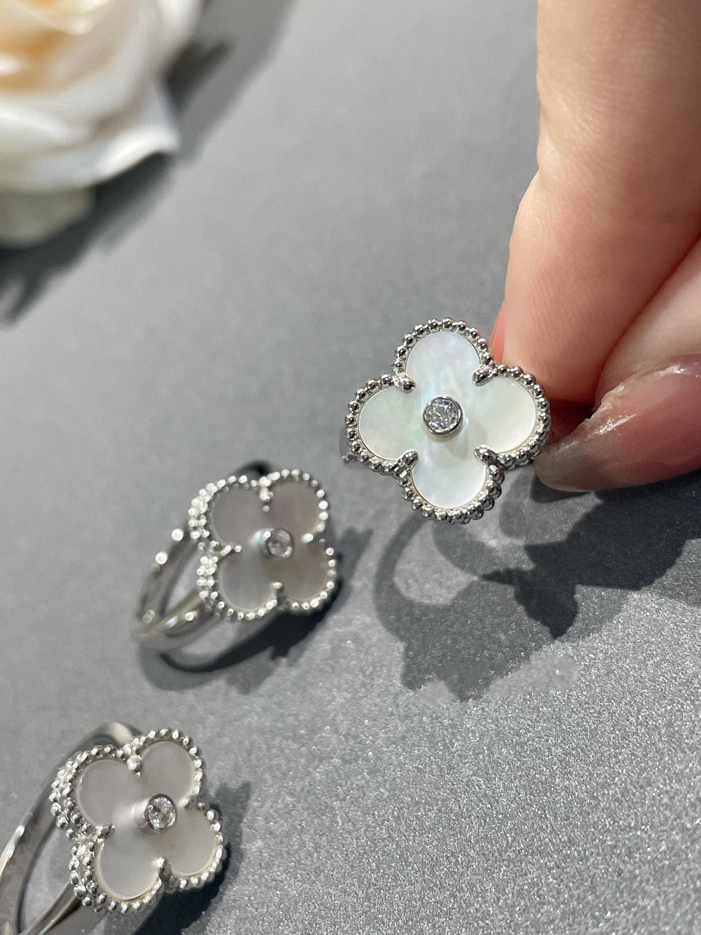[Panda Jewelry]CLOVER SILVER MOP DIAMOND RING