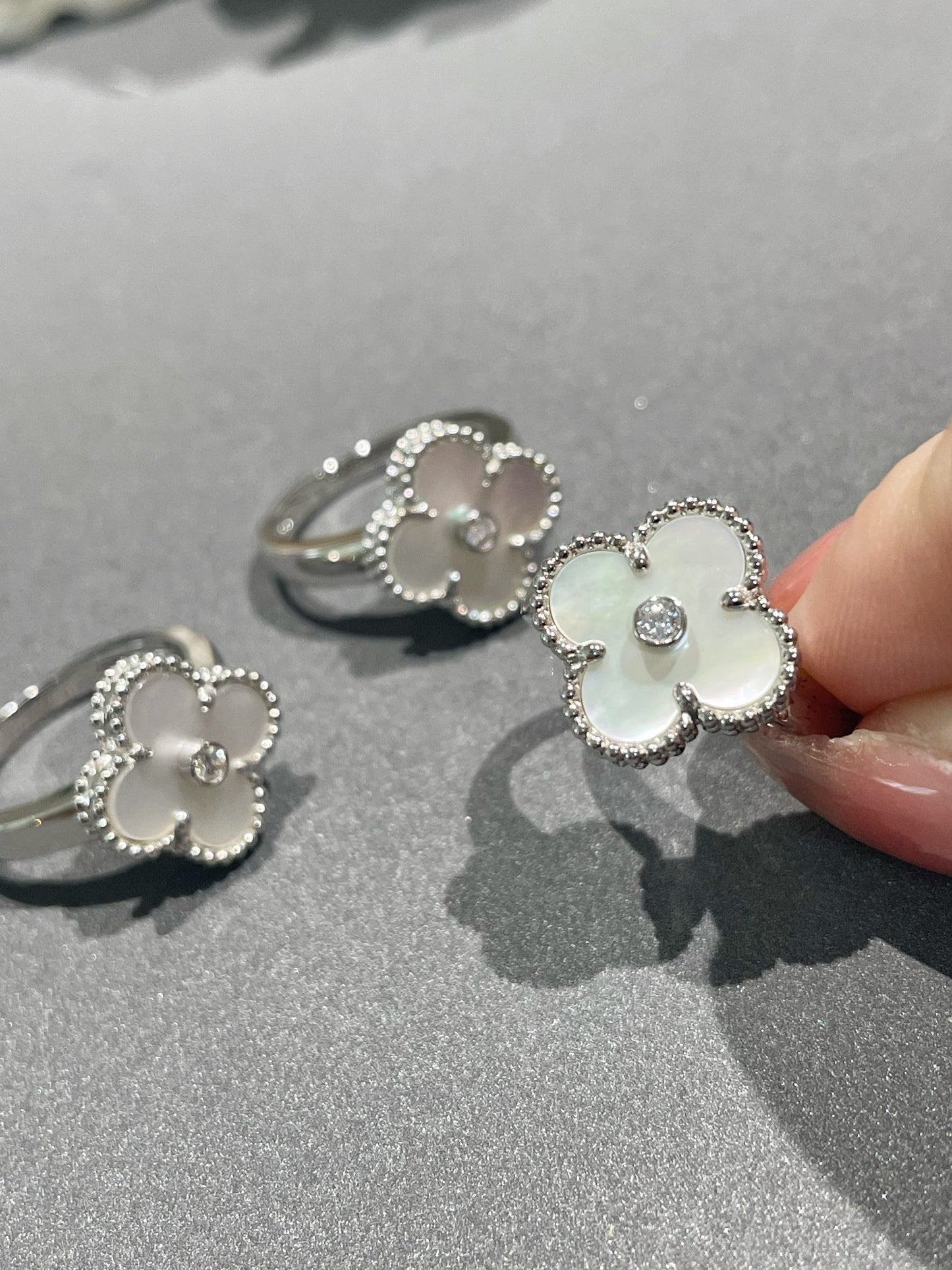 [Panda Jewelry]CLOVER SILVER MOP DIAMOND RING