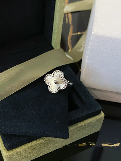 [Panda Jewelry]CLOVER SILVER RING