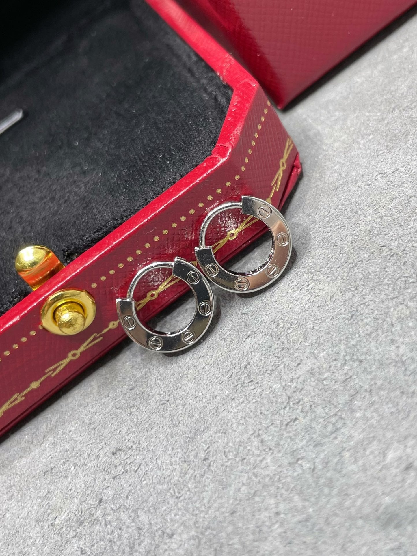[Panda Jewelry]LOVE MINI EARRINGS