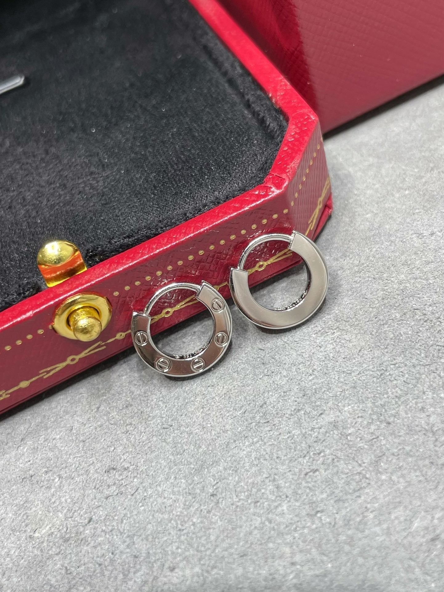 [Panda Jewelry]LOVE MINI EARRINGS