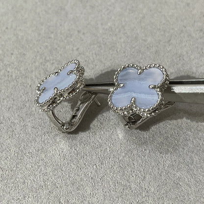 [Panda Jewelry]CLOVER CHALCEDONY SILVER STUD EARRINGS
