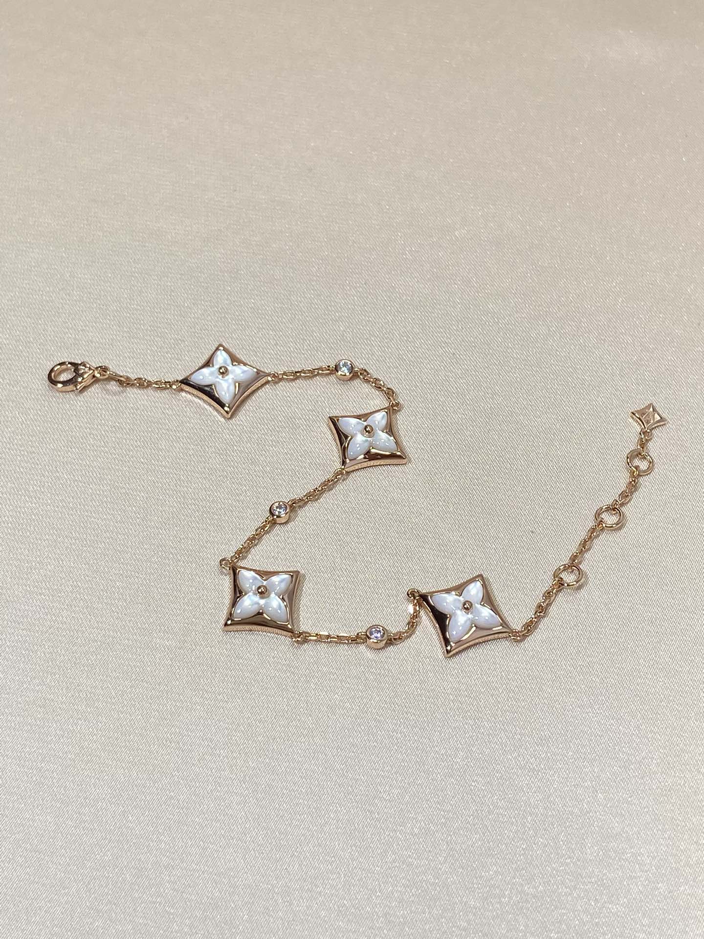 [Panda Jewelry]STAR 4 MOTIF MOP DIAMOND PINK GOLD BRACELET