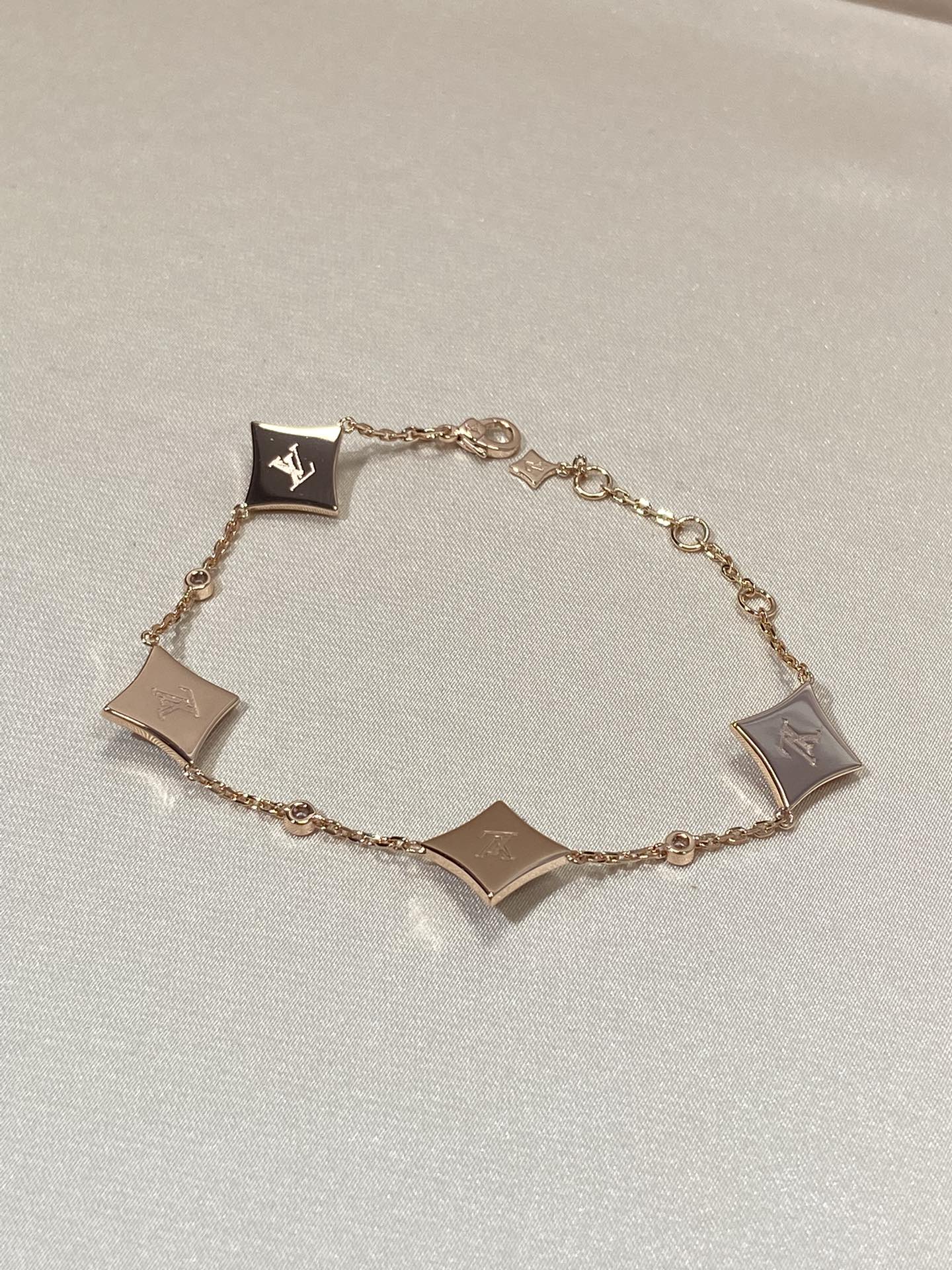 [Panda Jewelry]STAR 4 MOTIF MOP DIAMOND PINK GOLD BRACELET