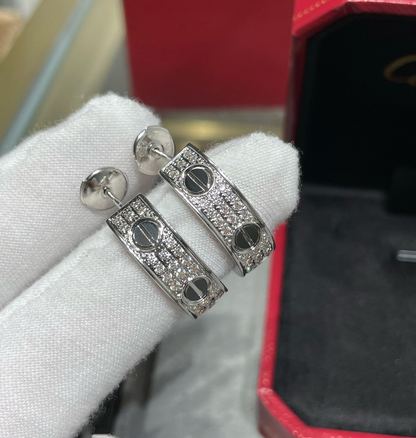 [Panda Jewelry]LOVE CERAMIC DIAMOND PAVED SILVER EARRINGS