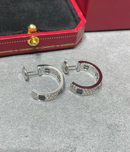 [Panda Jewelry]LOVE CERAMIC DIAMOND PAVED SILVER EARRINGS