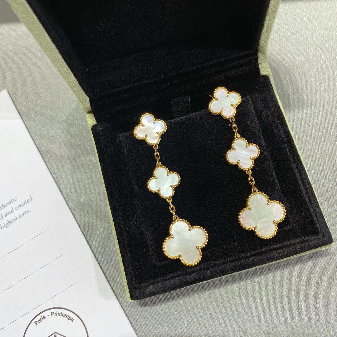 [Panda Jewelry]CLOVER MOP 3 MOTIFS GOLD EARRINGS