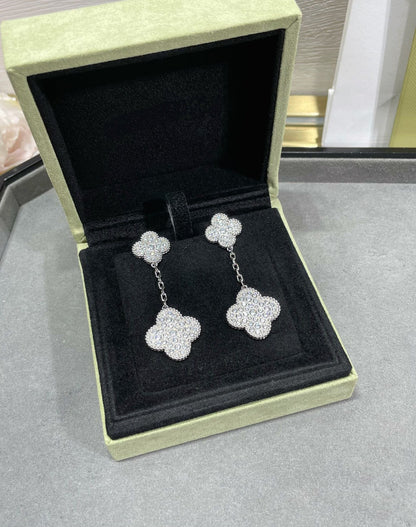 [Panda Jewelry]CLOVER 2 MOTIFS DIAMOND PAVED SILVER EARRINGS