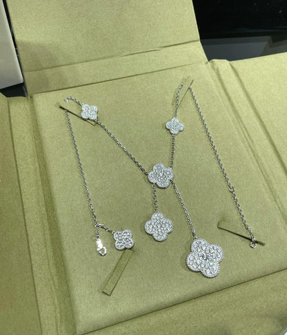 [Panda Jewelry]CLOVER 6 MOTIF DIAMOND PAVED NECKLACE