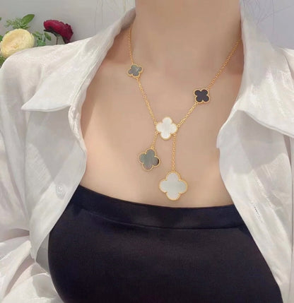[Panda Jewelry]CLOVER 6 MOTIF MOP ONYX GOLD NECKLACE