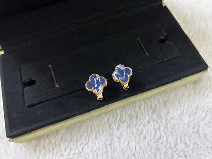 [Panda Jewelry]CLOVER PIETERSITE MEDIUM STUD EARRINGS