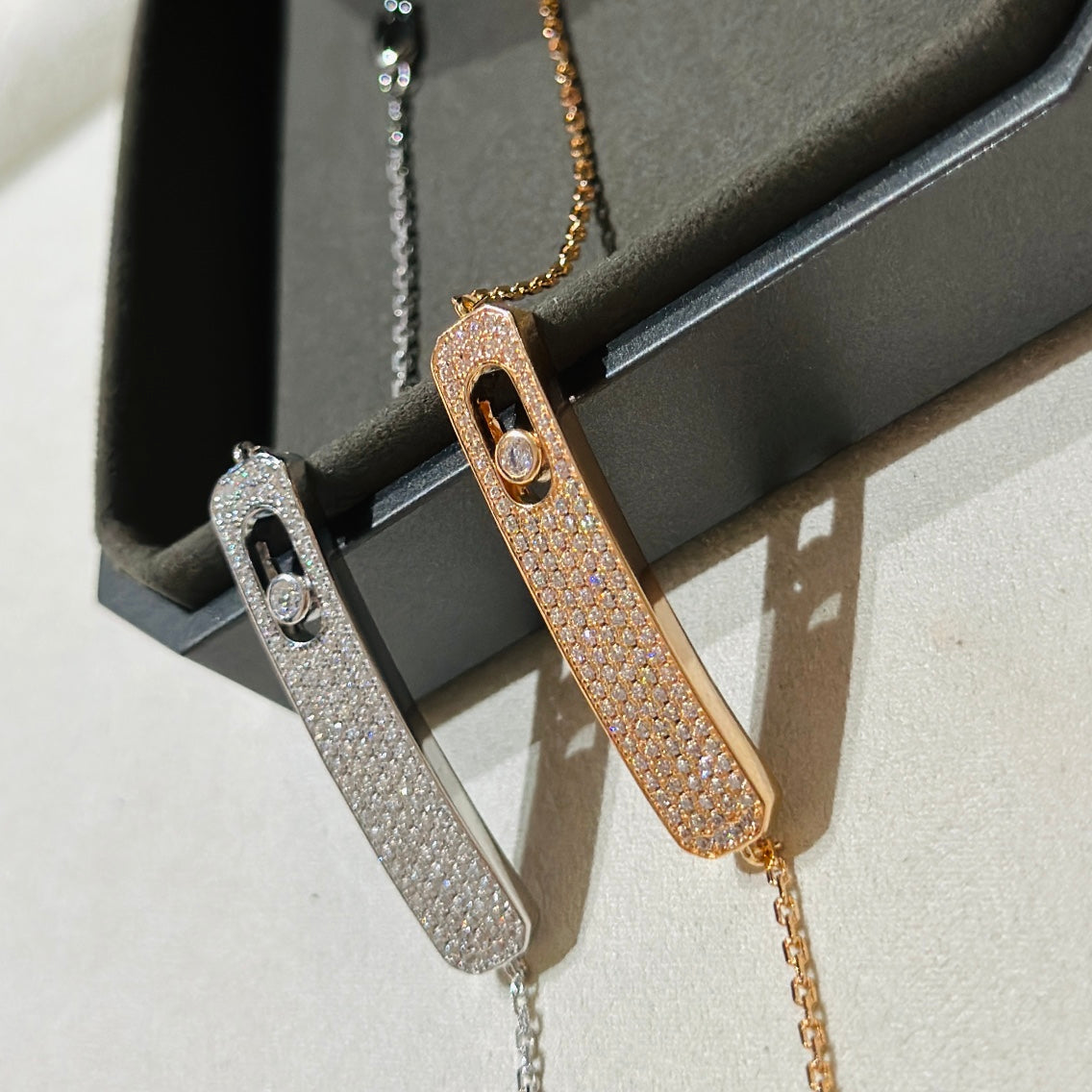 [Panda Jewelry]MOVE CLASSIQUE DIAMOND PAVED BRACELET