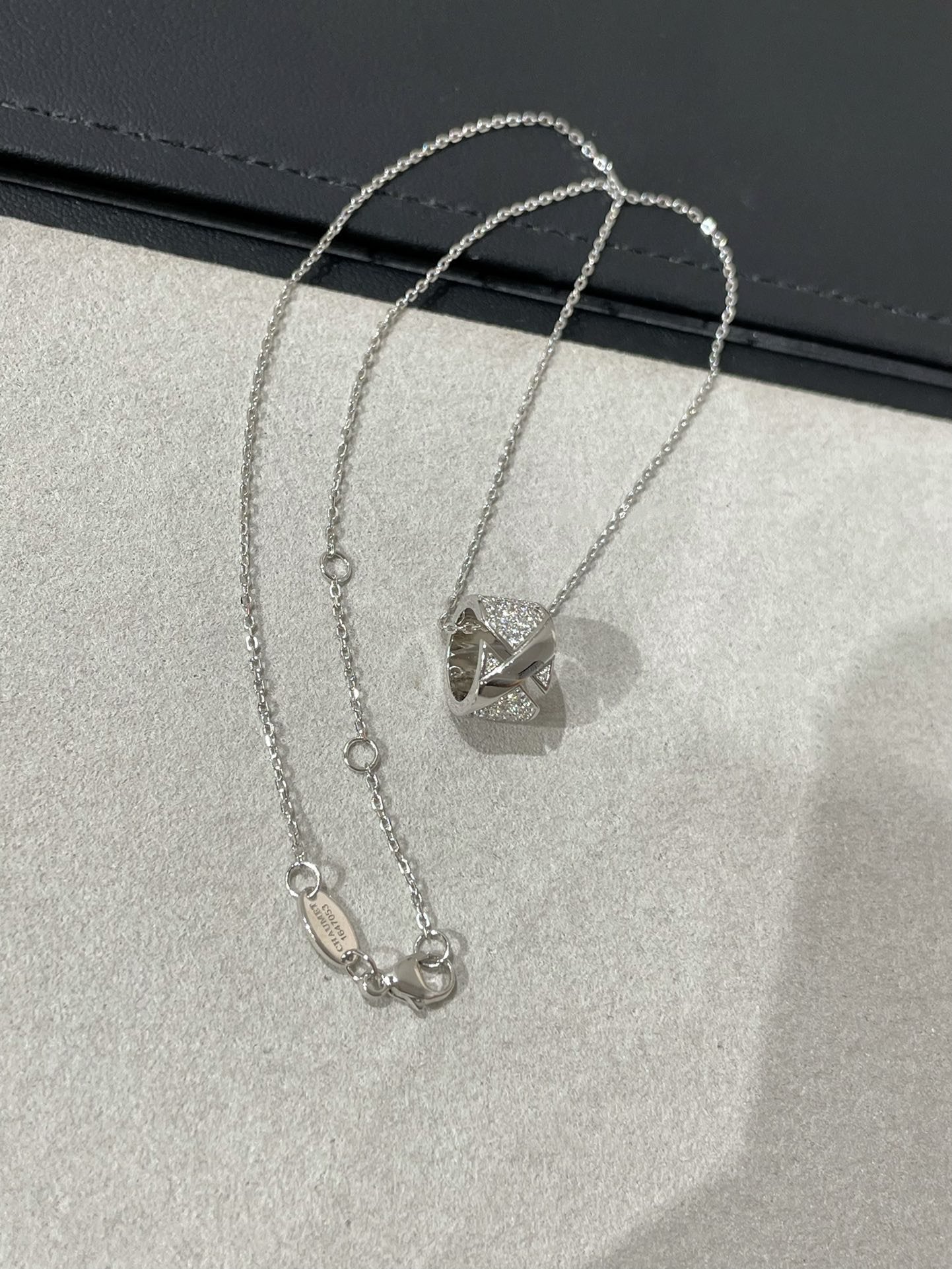[Panda Jewelry]LIENS EVIDENCE DIAMOND PAVED NECKLACE