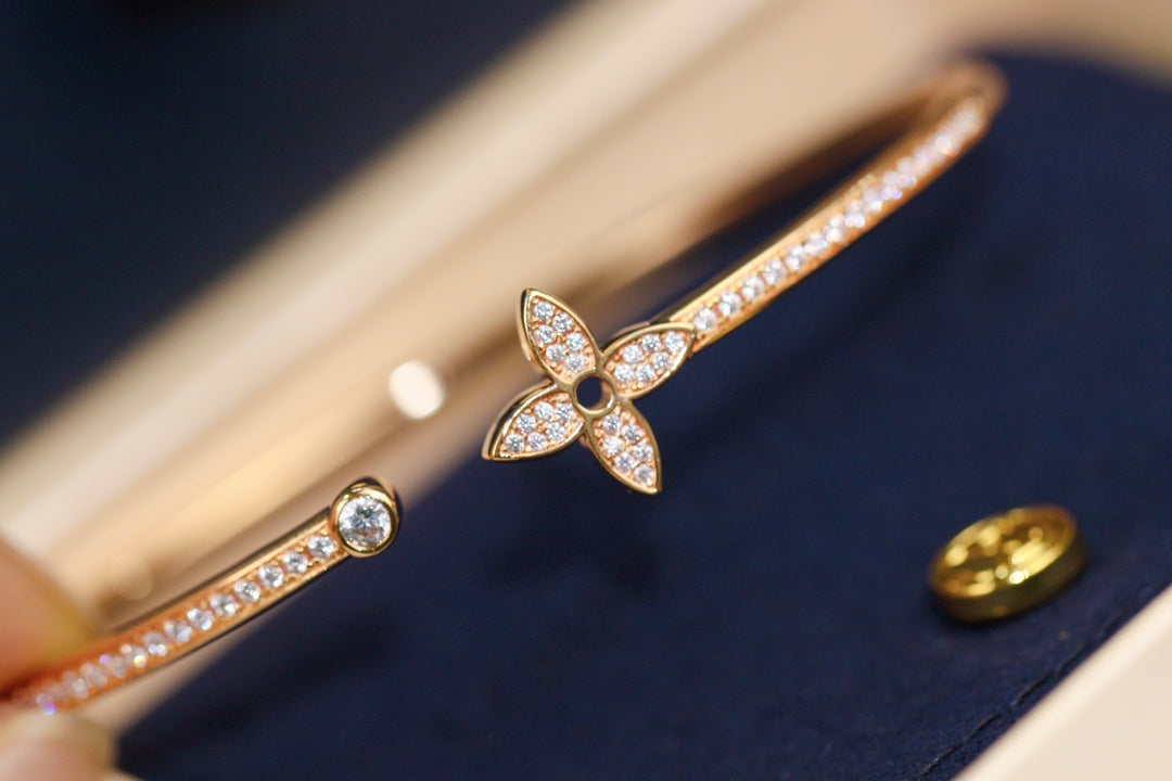 [Panda Jewelry]IDYLLE PINK GOLD OPEN BRACELET DIAMOND PAVED