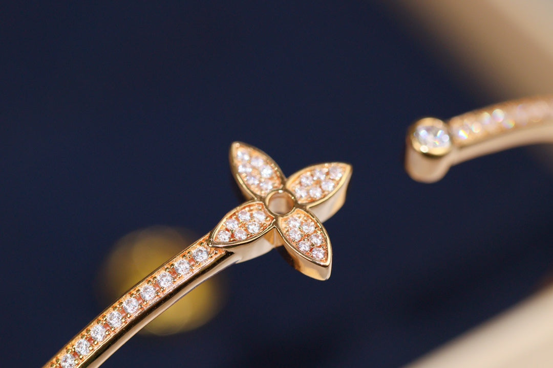 [Panda Jewelry]IDYLLE PINK GOLD OPEN BRACELET DIAMOND PAVED